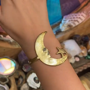 Star And Moon Pattern Open Bracelet