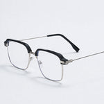 Load image into Gallery viewer, Photochromic Glasses – Auto Darkening, UV400 &amp; Blue Light Blocking
